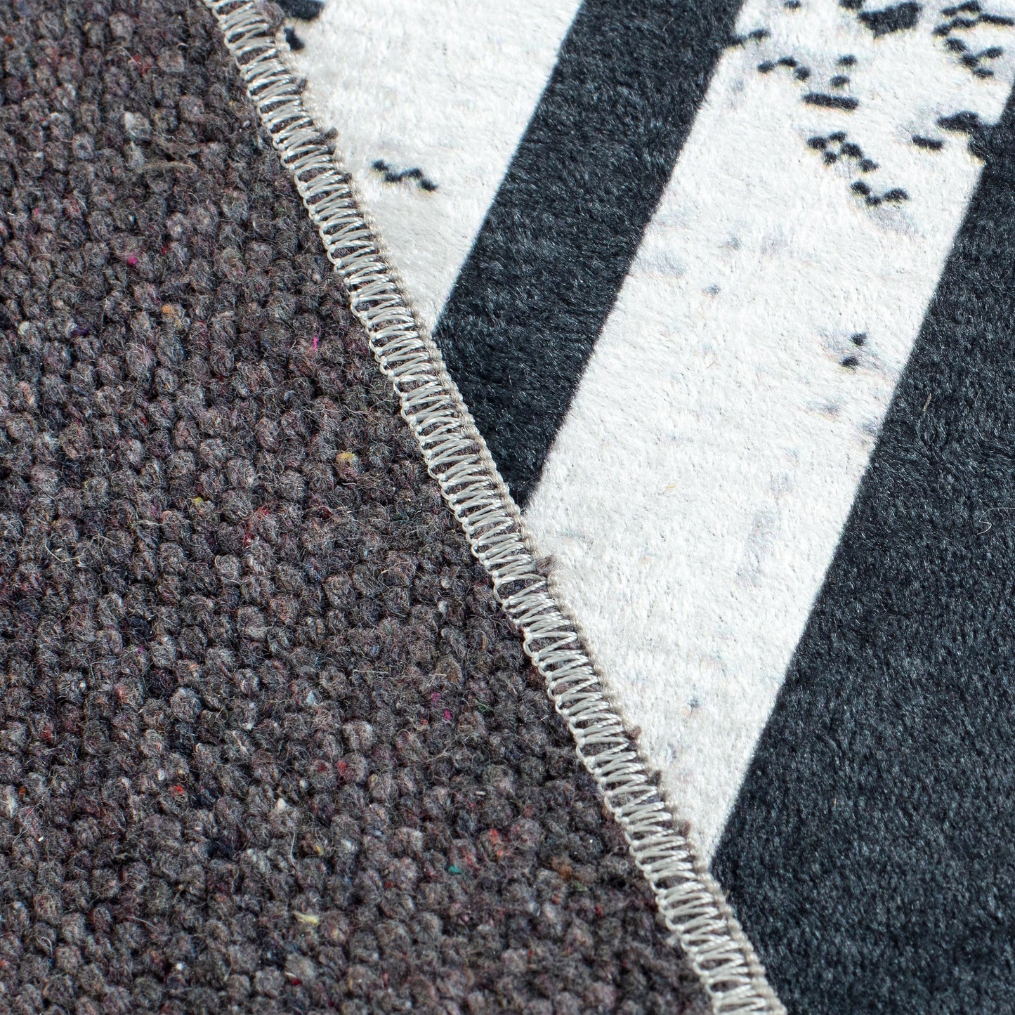 Tapis moderne 9035 Gris/Noir à bordure graphique