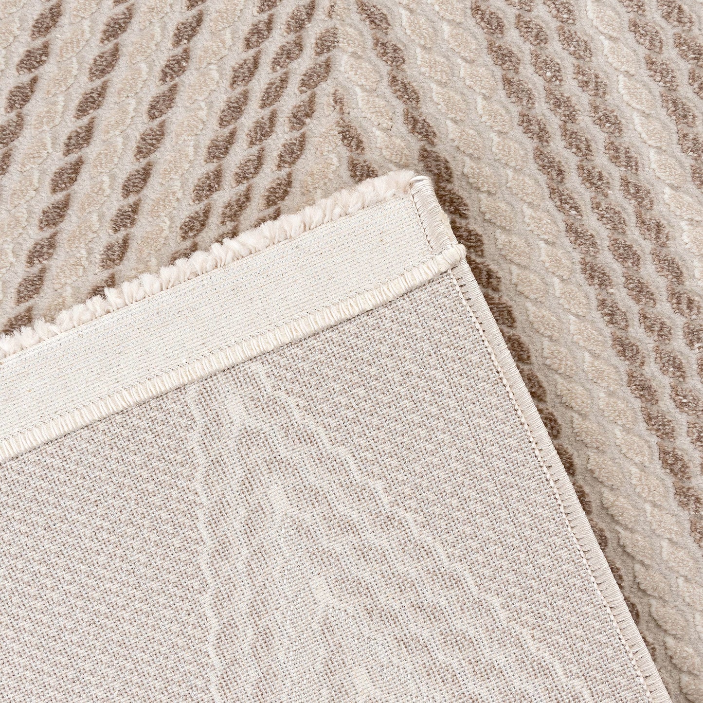 Tapis LUXURY 6500 Beige – Motif chevrons géométriques
