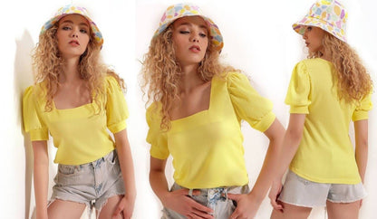 Blouse à encolure carré