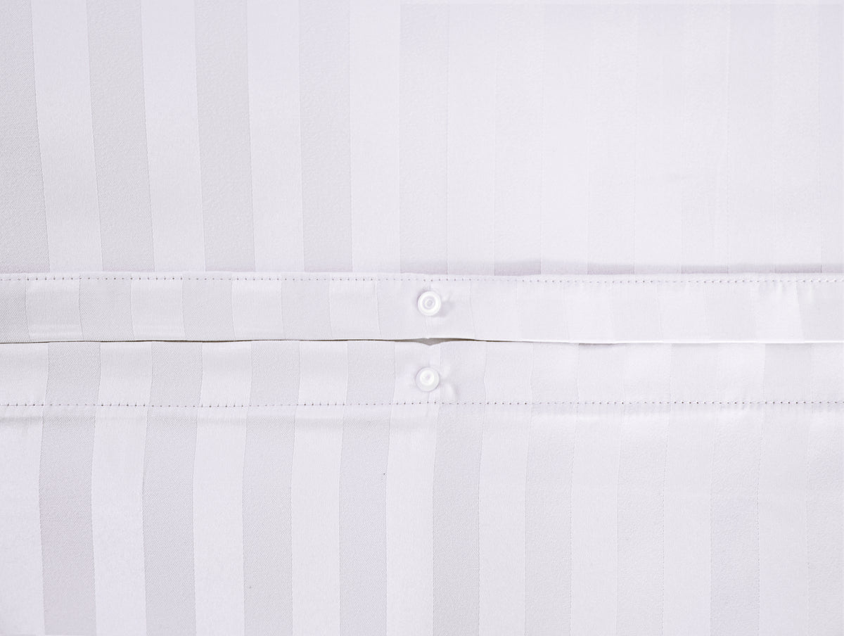 Parure de Lit Satin en Microfibre - Rayures Tissées - Blanc