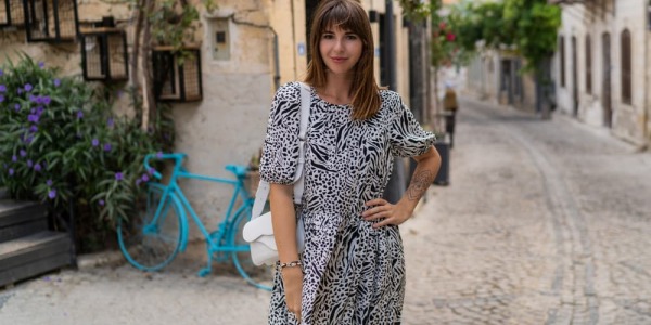 Comment choisir la robe longue parfaite selon votre morphologie ?