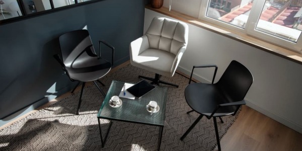 Les tapis unis : élégance et simplicité pour une décoration intemporelle