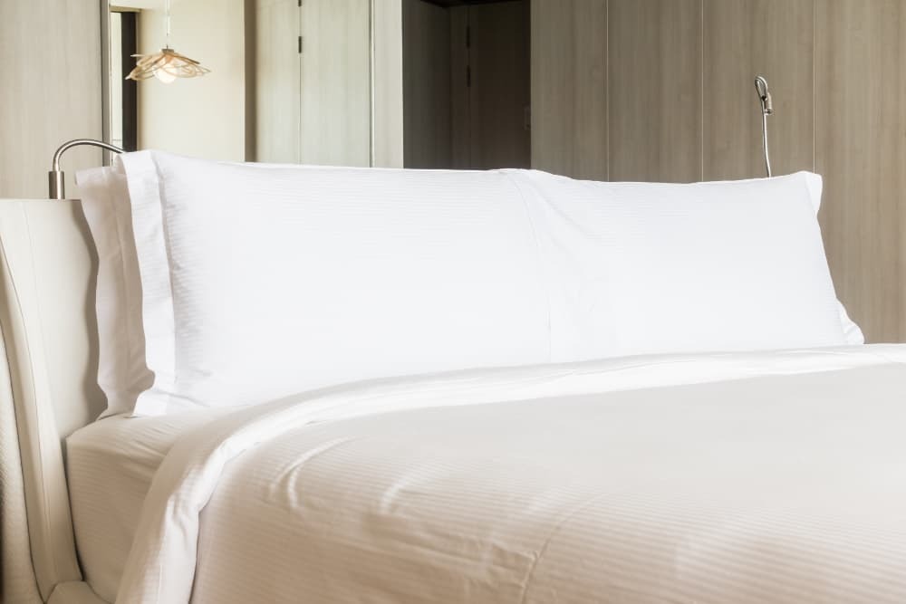 Les bienfaits du minimalisme dans la chambre : Optez pour la housse de couette unie cet hiver